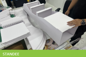 Standee